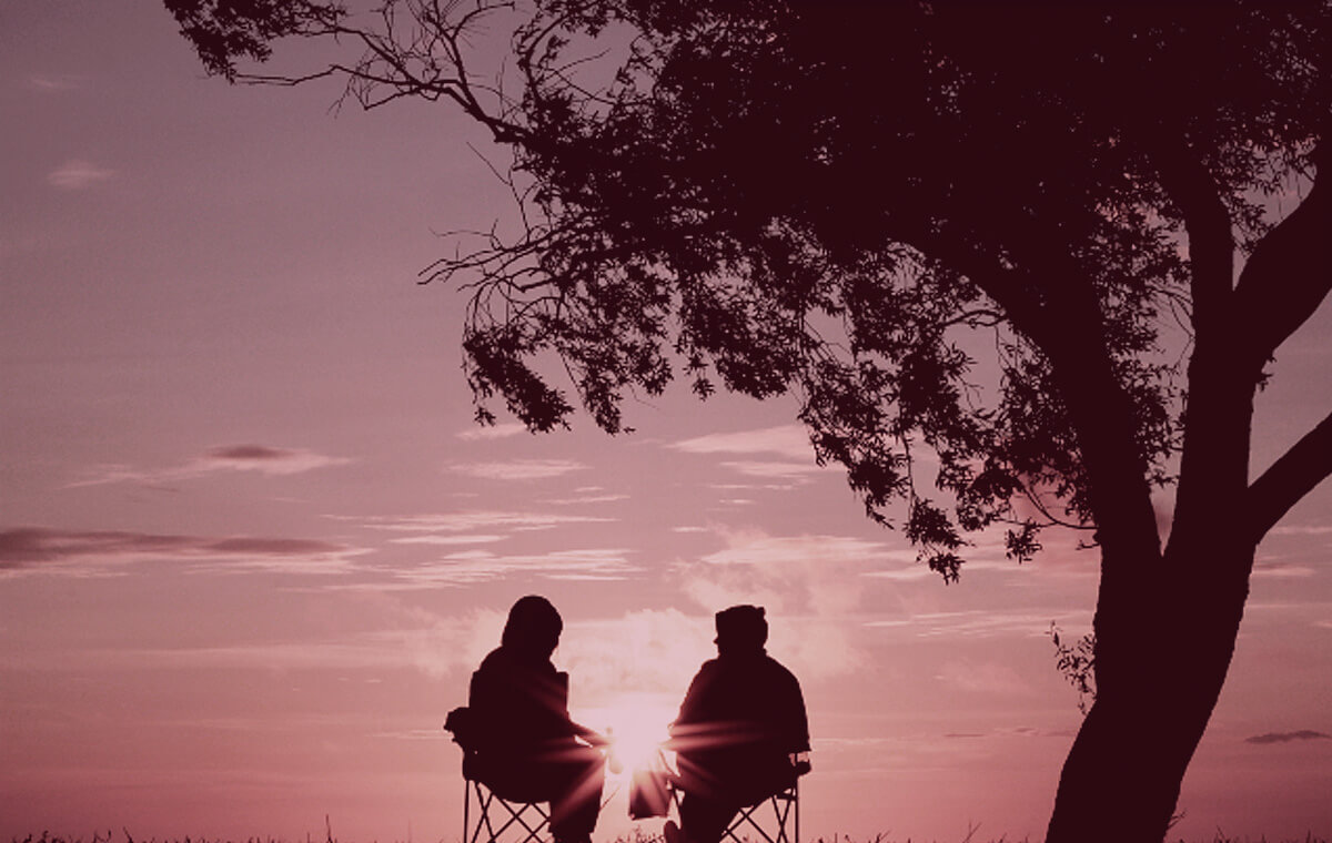 couple talking - prompt questions - deep conversations